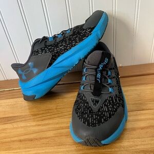 Under Armour Slip On Running Shoes Size 2